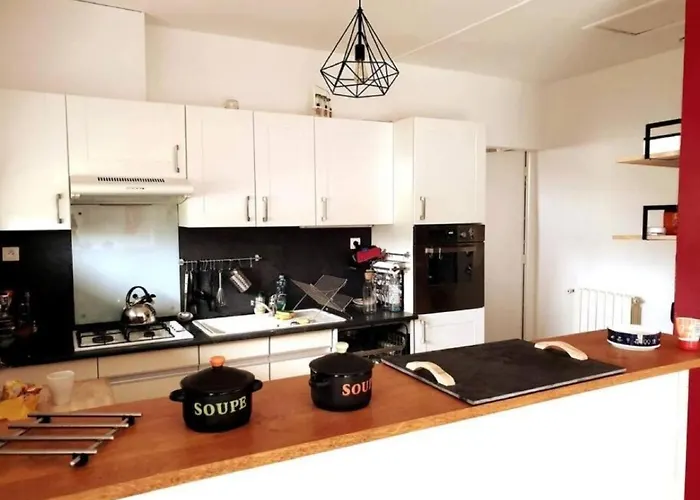 Maison Familiale - Menage, Serviettes, Draps Inclus Дом отдыха Гайак